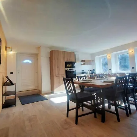 Cozy & Modern Apartmán *